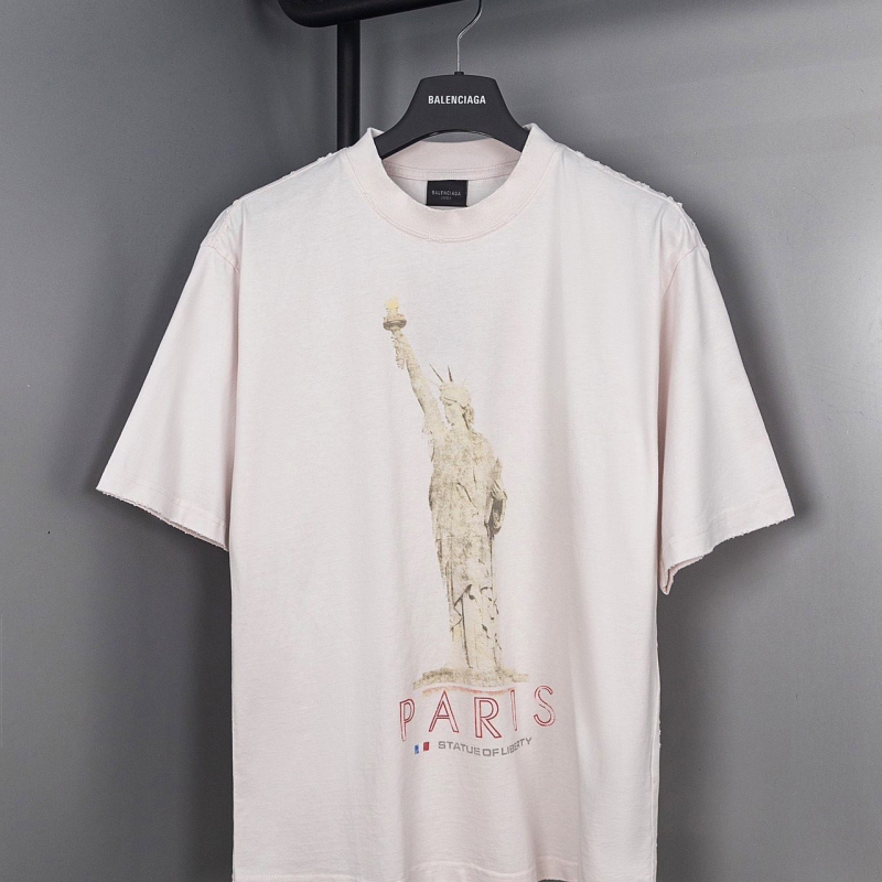 Ba*len*cia*ga t-shirts